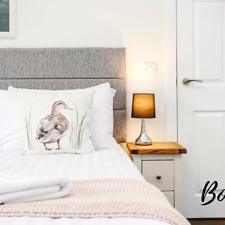 Bright New Town 2Br-1Ba, 1 Min To George St By Bonjour Residences Единбург Екстер'єр фото
