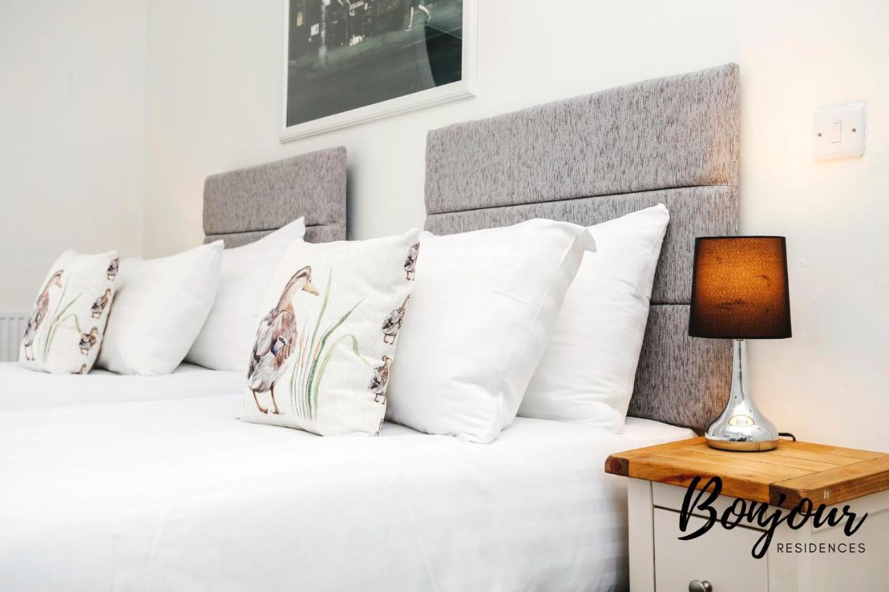 Bright New Town 2Br-1Ba, 1 Min To George St By Bonjour Residences Единбург Екстер'єр фото